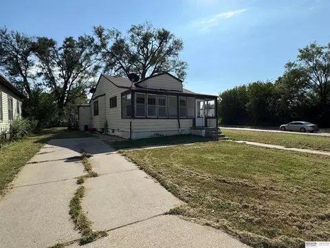 2519 Templeton St, Omaha, NE 68111