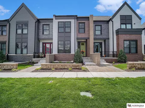 561 Blue Sage Blvd, Lincoln, NE 68521