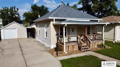 1707 N 28 St, Lincoln, NE 68503