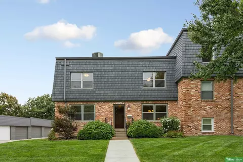 12740 Deauville Dr #3-327, Omaha, NE 68137