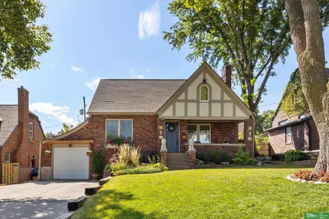 5135 Blondo St, Omaha, NE 68104
