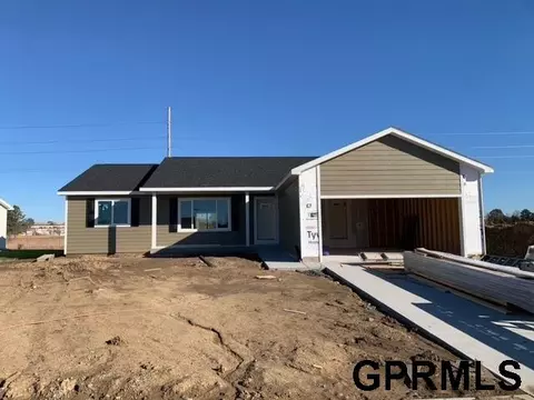 802 Sunridge Dr, Beatrice, NE 68310