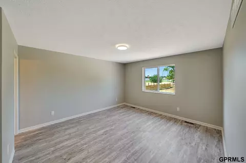 802 Sunridge Dr, Beatrice, NE 68310 photo 32