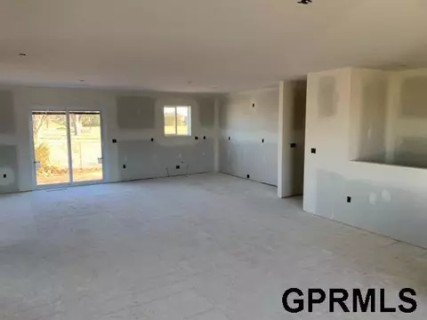 802 Sunridge Dr, Beatrice, NE 68310 photo 8