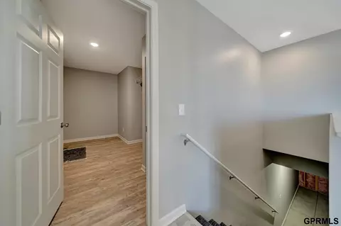 802 Sunridge Dr, Beatrice, NE 68310 photo 52