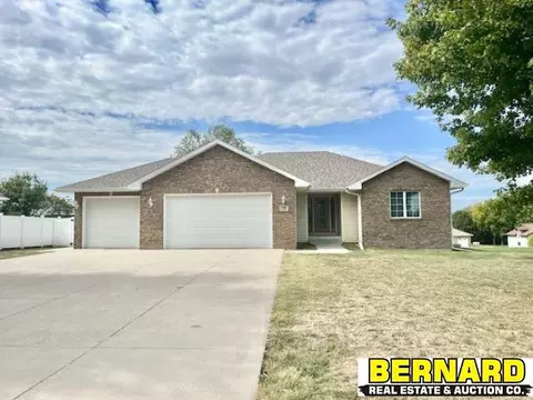 702 S St, Auburn, NE 68305