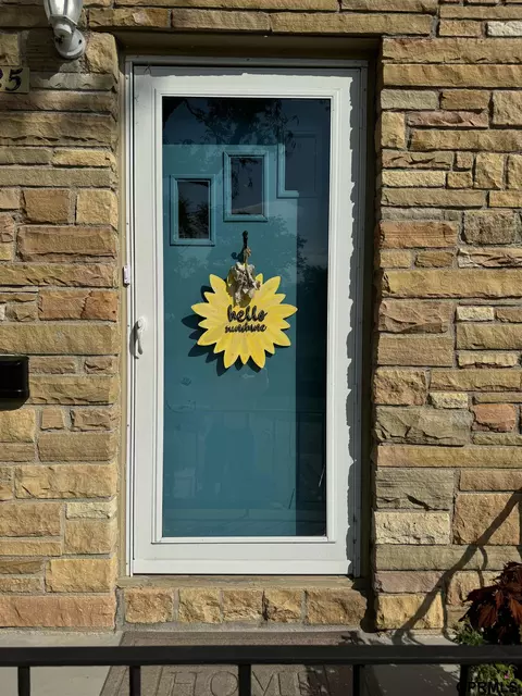 3925 N 66 St, Omaha, NE 68104