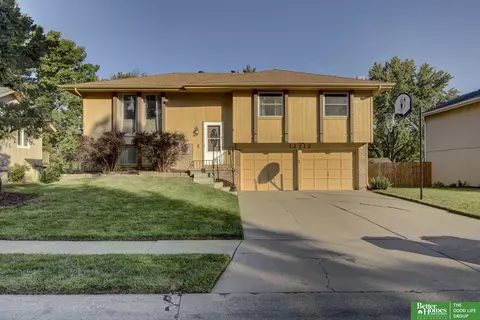 12712 Grant Cir, Omaha, NE 68164