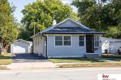 4719 N 16 St, Omaha, NE 68110