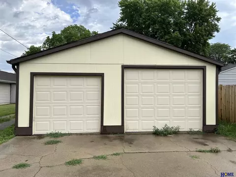 907 Bell St, Beatrice, NE 68310 photo 14