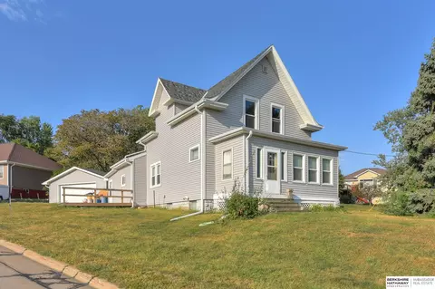1171 Maple Dr, Blair, NE 68008