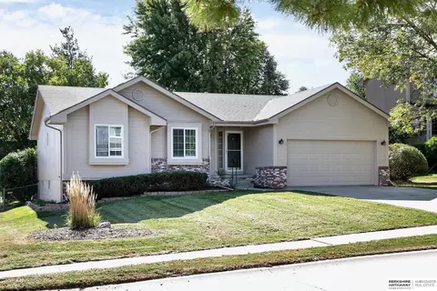 3323 N 122nd Cir, Omaha, NE 68164
