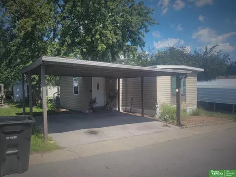12838 Aurora Plz #220, Omaha, NE 68164