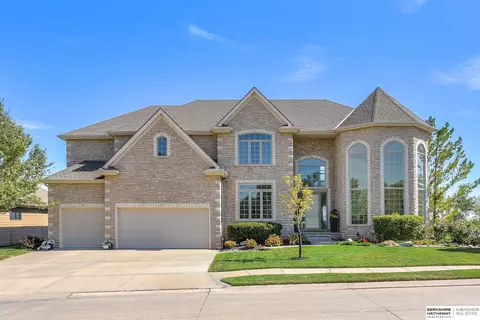 1648 E Ridge Way, Ashland, NE 68003