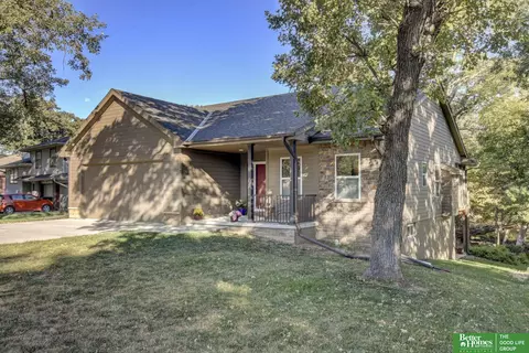 3712 Buccaneer Blvd, Plattsmouth, NE 68048