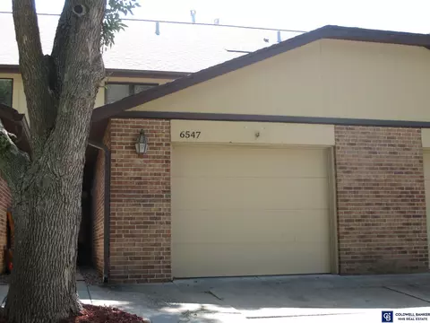 6547 Boxelder Dr, Lincoln, NE 68506
