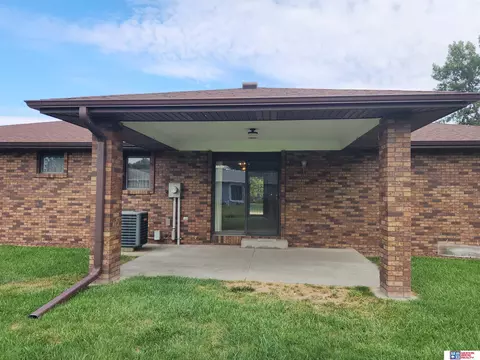 2007 Jackson St, Beatrice, NE 68310 photo 7