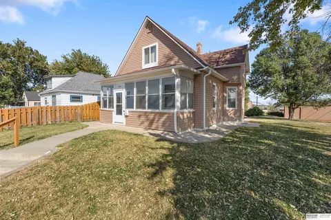 4627 S 34th St, Omaha, NE 68107