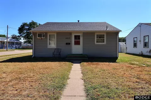 1455 E Dodge St, Fremont, NE 68025