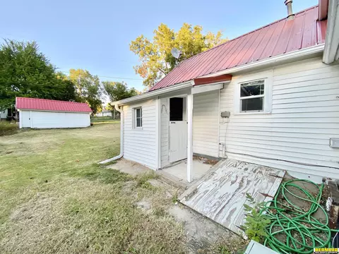 764 6th St, Syracuse, NE 68446 photo 4