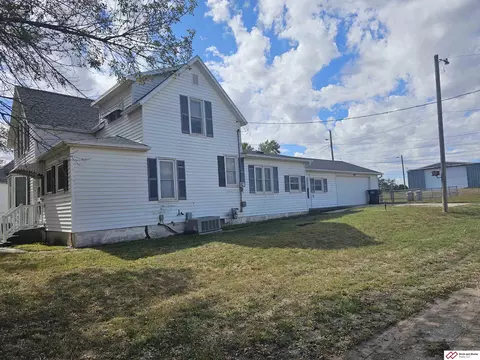 601 S 4th St, Beatrice, NE 68310 photo 3