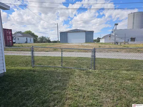 601 S 4th St, Beatrice, NE 68310 photo 7