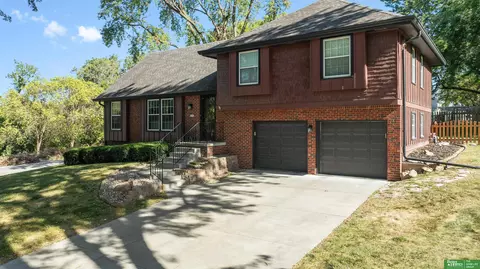 1253 S 163 Ave, Omaha, NE 68130