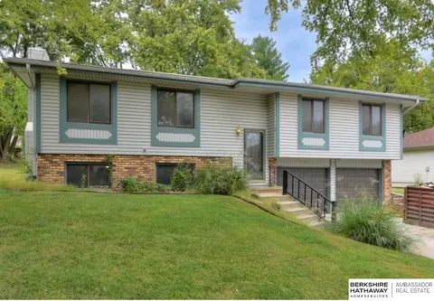 11710 Golden Blvd, Bellevue, NE 68123