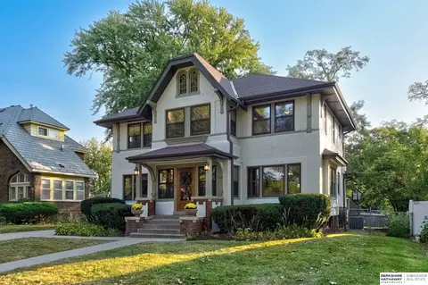 1009 Mercer Blvd, Omaha, NE 68131
