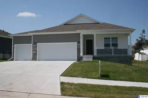 8130 N 170th St, Bennington, NE 68007