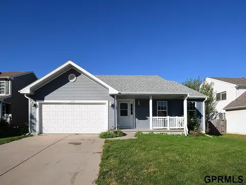 11712 S 27 St, Bellevue, NE 68123
