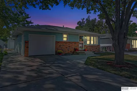 7135 Logan Ave, Lincoln, NE 68507