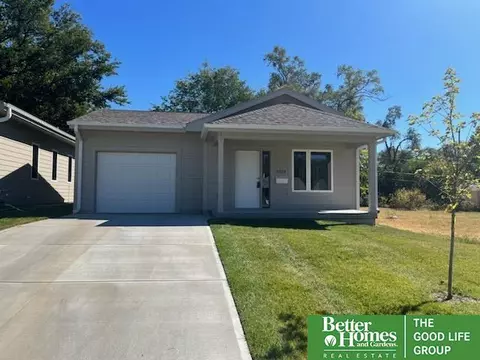 5329 N 36 St, Omaha, NE 68111