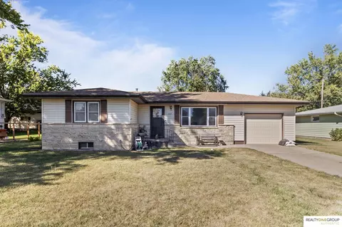408 N 27th St, Ashland, NE 68003
