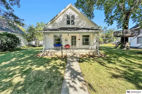 718 2nd St, Milford, NE 68405