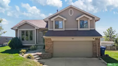 13613 Chandler St, Omaha, NE 68138