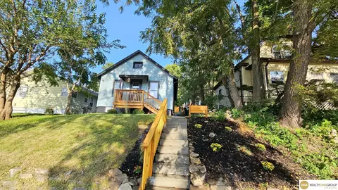 3813 N 55 St, Omaha, NE 68104