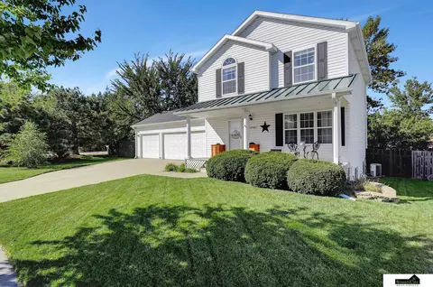 1940 W Lake St, Lincoln, NE 68522