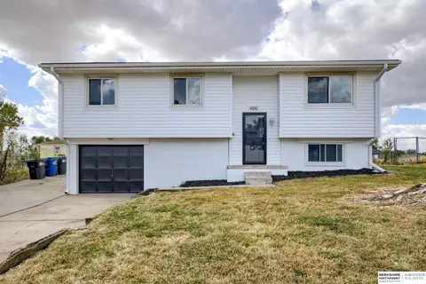 4010 Ramblewood Dr, Elkhorn, NE 68022