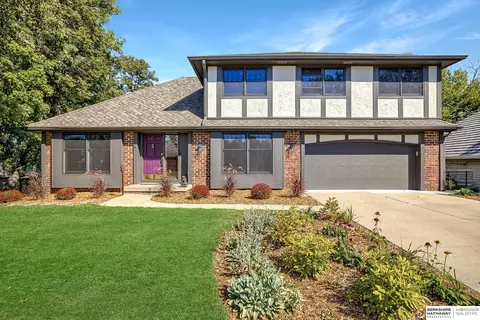307 Ridgewood Dr, Bellevue, NE 68005