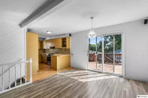 4733 S 80th St, Ralston, NE 68127