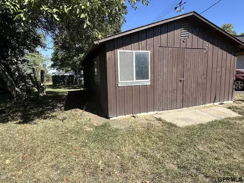 301 E Sumner St, Western, NE 68464 photo 4