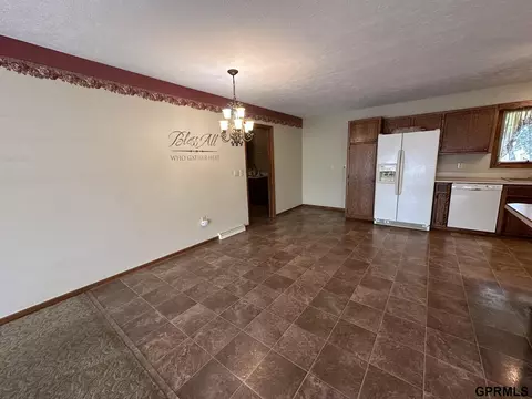 301 E Sumner St, Western, NE 68464 photo 18
