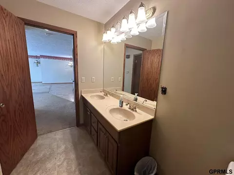 301 E Sumner St, Western, NE 68464 photo 27