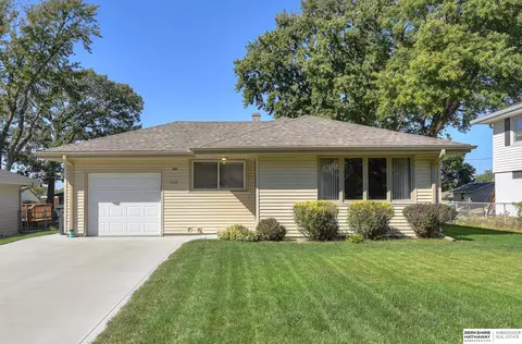 3122 S 73rd St, Omaha, NE 68124