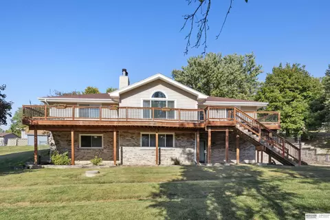 21884 Martinwood Dr, Council Bluffs, IA 51503