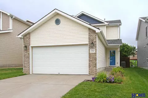 7252 N 19th St, Lincoln, NE 68521