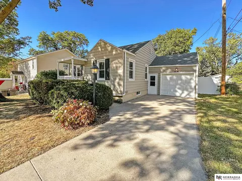 3312 Smith St, Lincoln, NE 68506