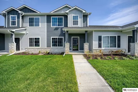11408 N 160 Ct, Bennington, NE 68007