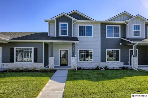 11410 N 160th Ct, Bennington, NE 68007